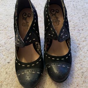 Black Seychelles Leather Heels